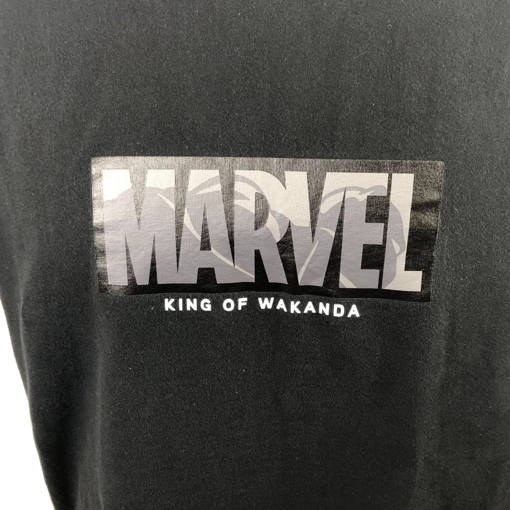 Uniqlo Marvel T Shirt King of Wakanda Men's Size XL Black - Picture 2 of 8